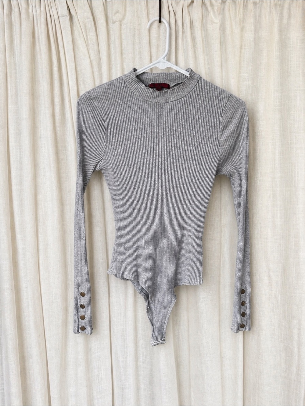 Ribbed Gray Long-Sleeve Bodysuit